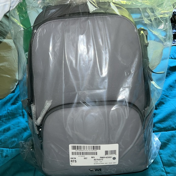 NWT TUMI VOYAGEUR HANNAH BACKPACK PEARL GREY - Picture 8 of 14